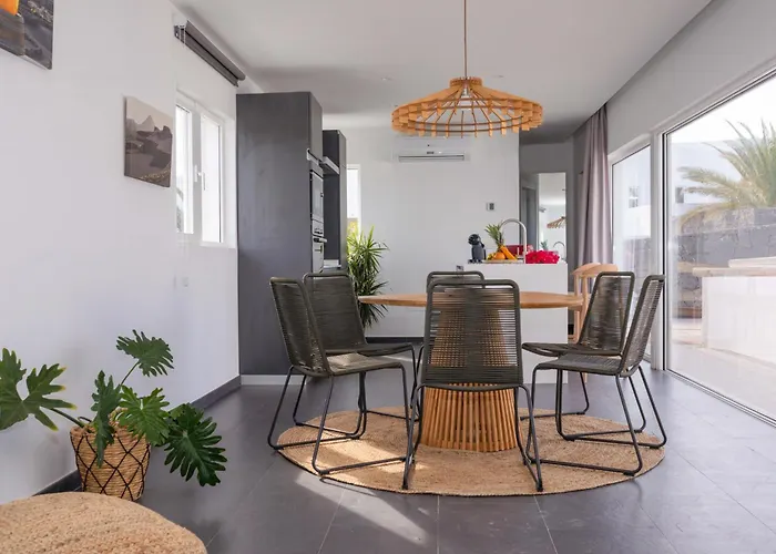 フーポエ ヴィリャス ランサローテ ホテル プラヤ・ブランカ